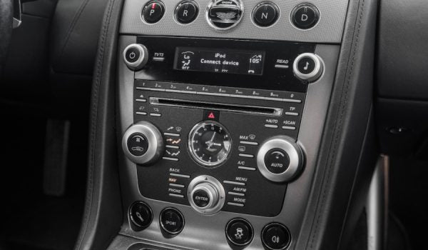 Aston Martin Rapide (2010 – 2012) AMi V2 – Volvo Navigation