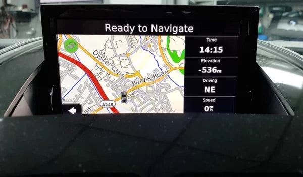 Aston Martin Rapide (2012 – 2016) AMi v2 – Garmin Navigation
