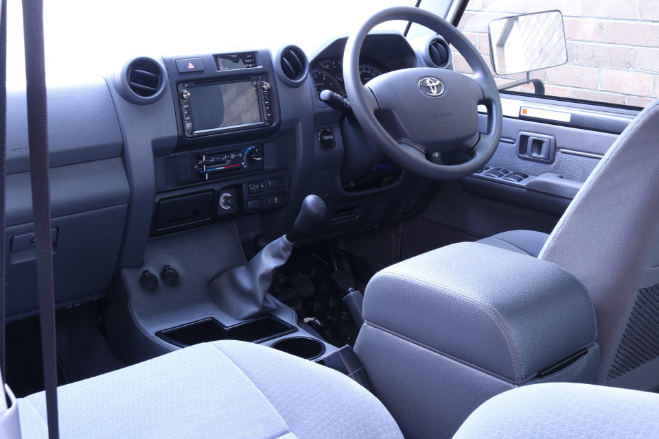 79 Series Wagon Full Length Floor Console (Design 1)