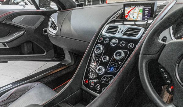 Aston Martin Vanquish (2012 – 2018) AMi III – Garmin Navigation