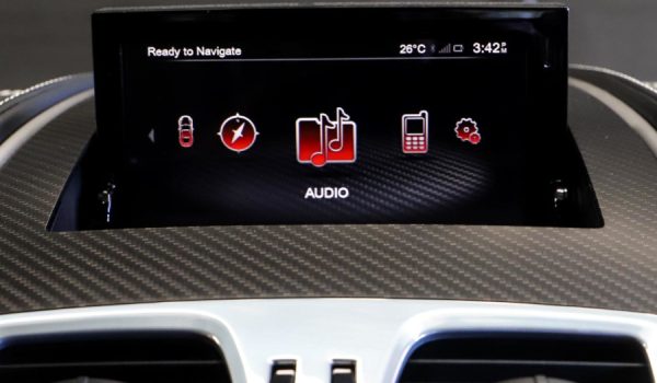 Aston Martin Vanquish (2012 – 2018) Ami II – Garmin Navigation