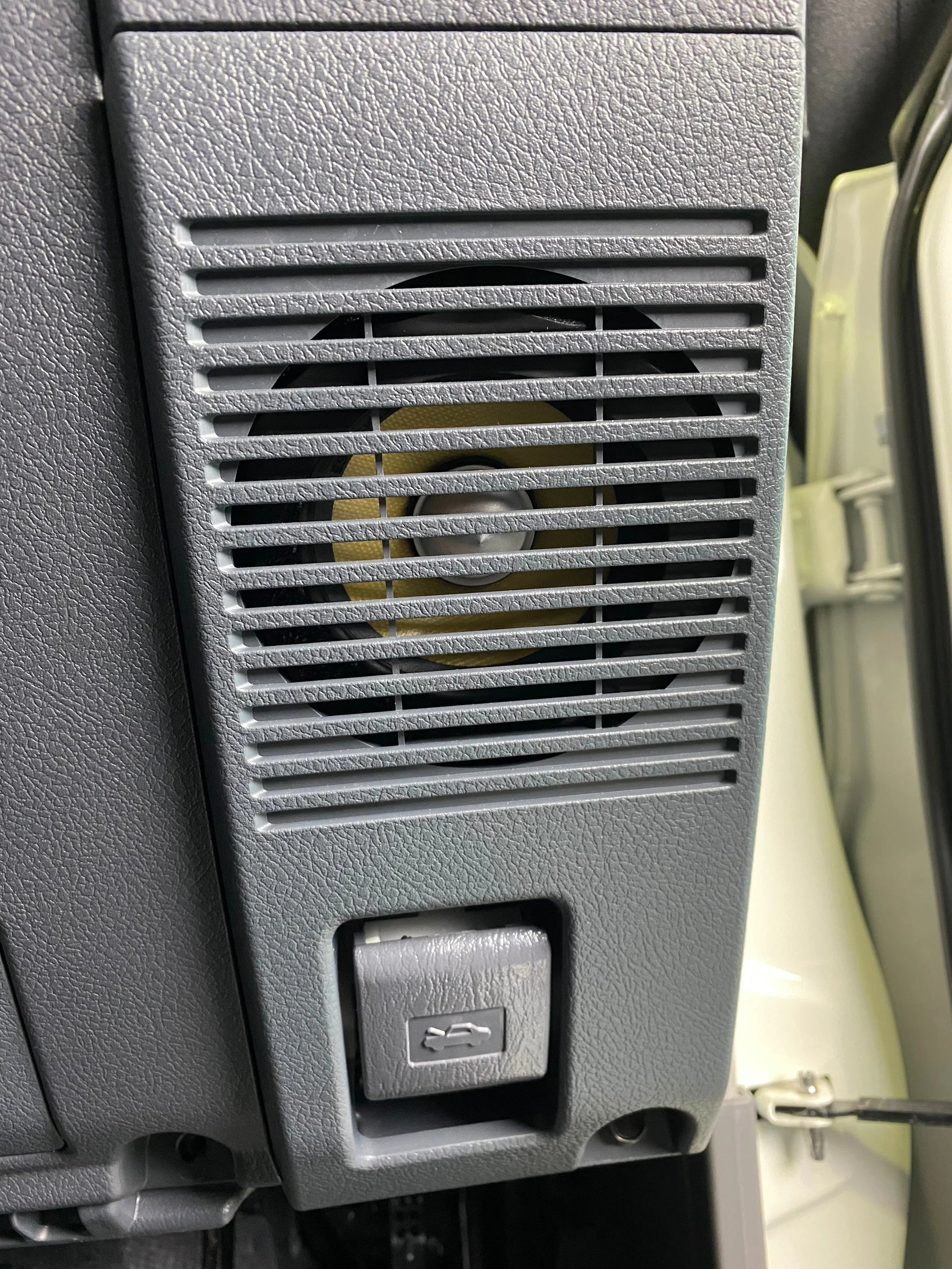 ORIGINAL Front Speaker Door Pods with ABS Door Pockets (79 Dual Cab + 76 Wagon)